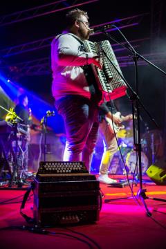 Presenetljiv odziv ob prvem dnevu praznovanja 50. Dnevov narodnih noš in oblačilne dediščine v Kamniku (24)